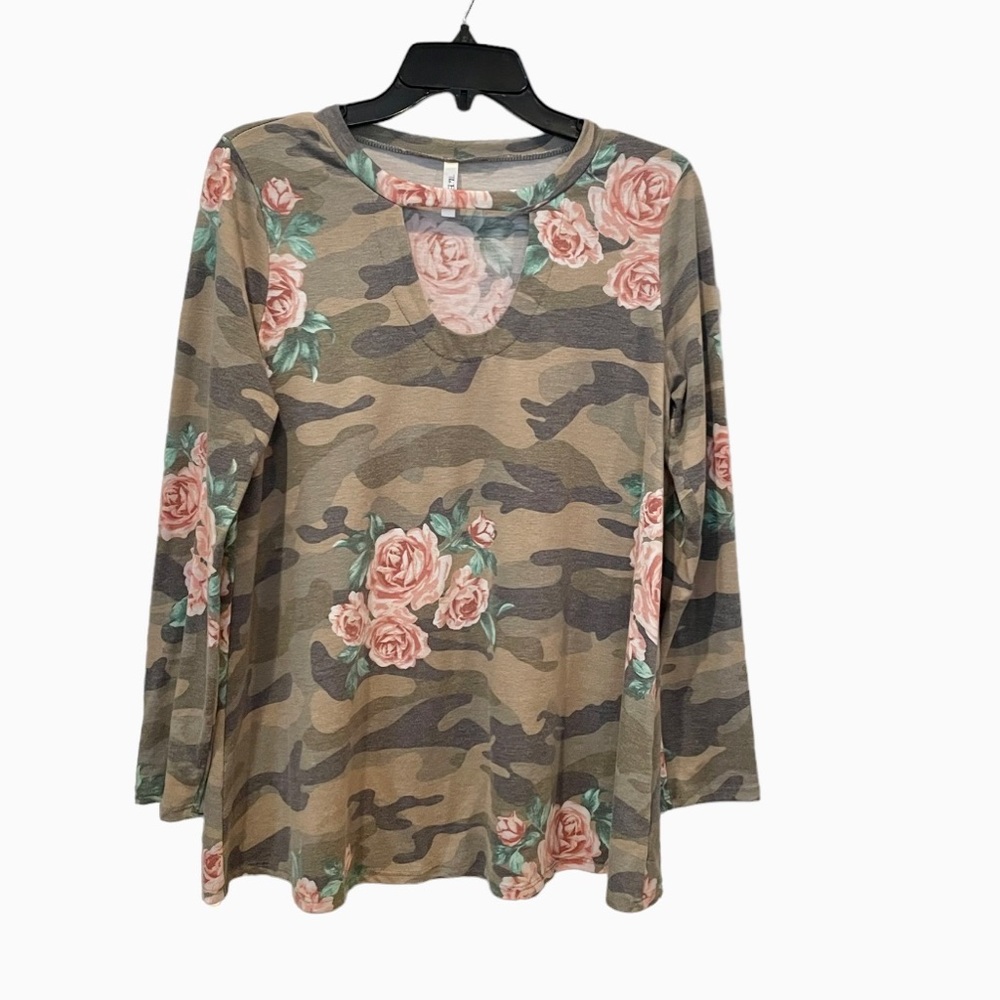 The Boutique Top Tunic Womens Size Small Camouflage Roses